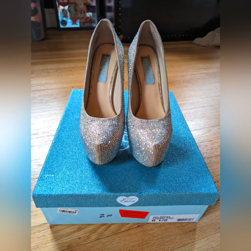 Blue by Betsey Johnson -- Platform Crystal Pumps -- Women's Size 6 1/2
